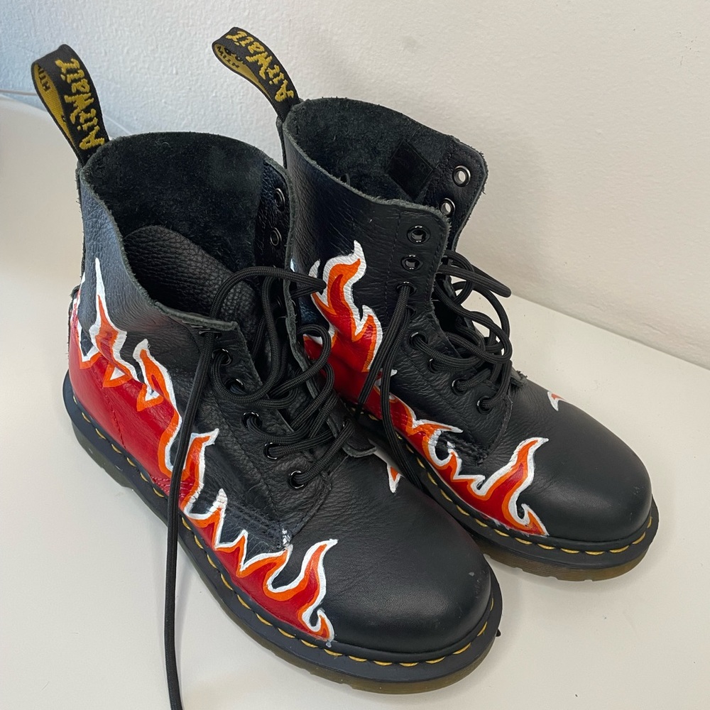 Dr. Martens Leather Women's 7 US  38 EU- Black - Painted By Hand Fire 🔥